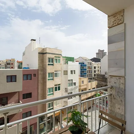 Seaside Bliss With Terrace & Views